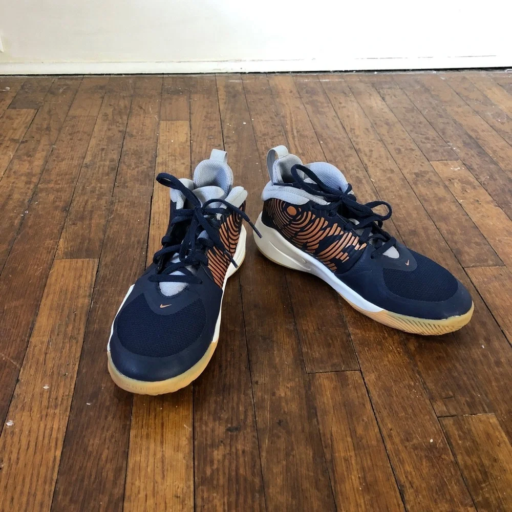 Nike Team Hustle D 9 (GS) 5Y Navy Metallic Copper